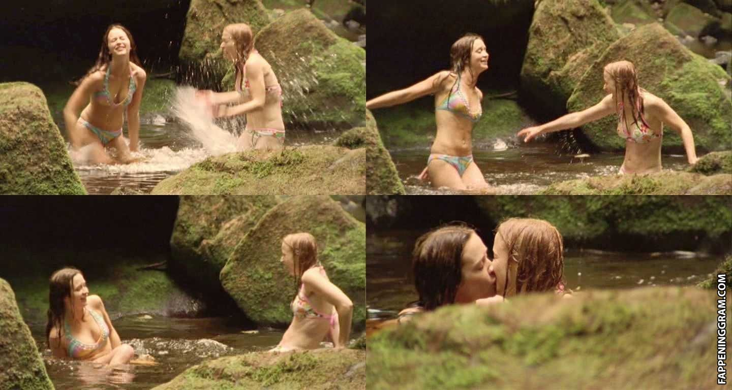Emily blunt leak