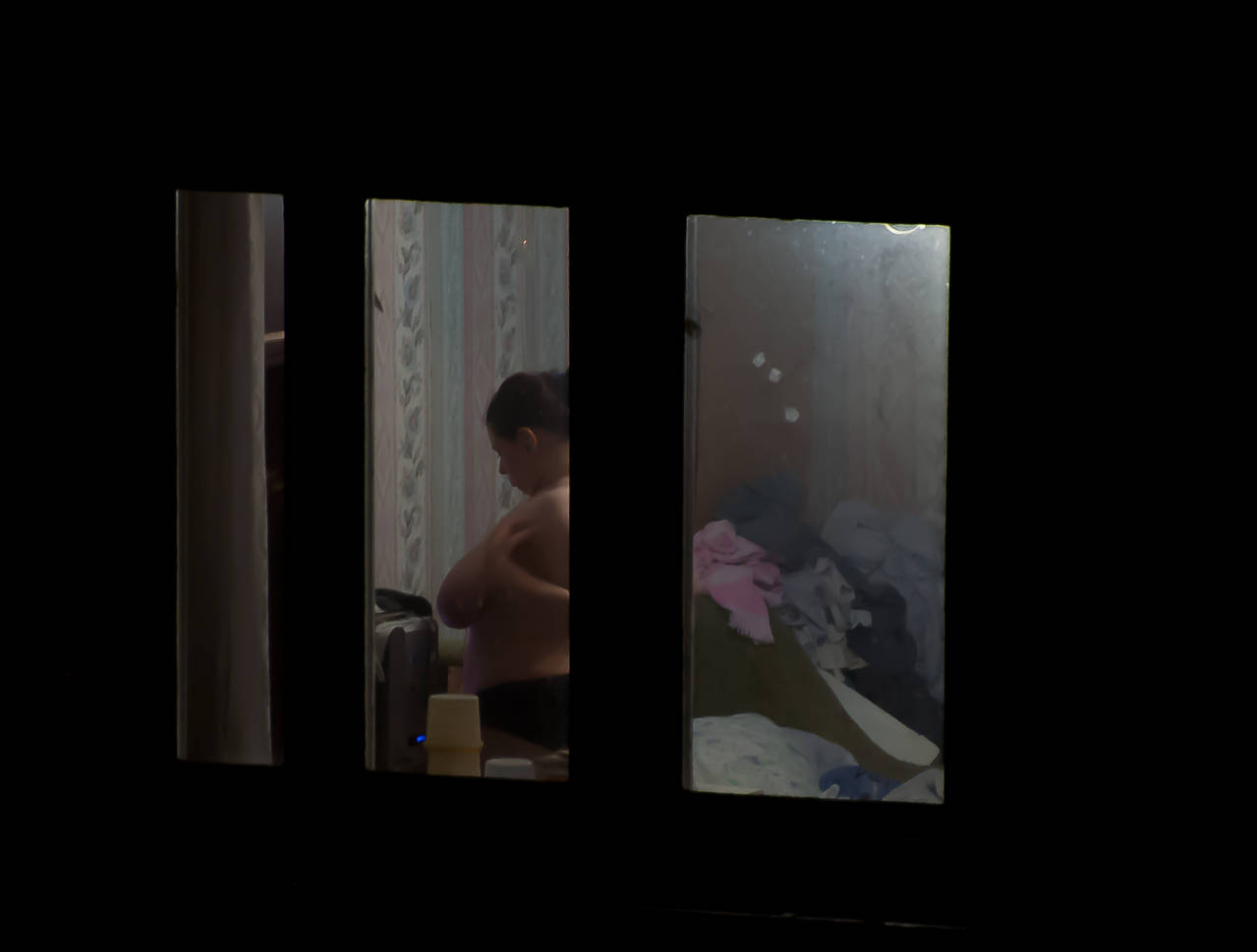 подглядываем в окна за голыми женщинами фото 106