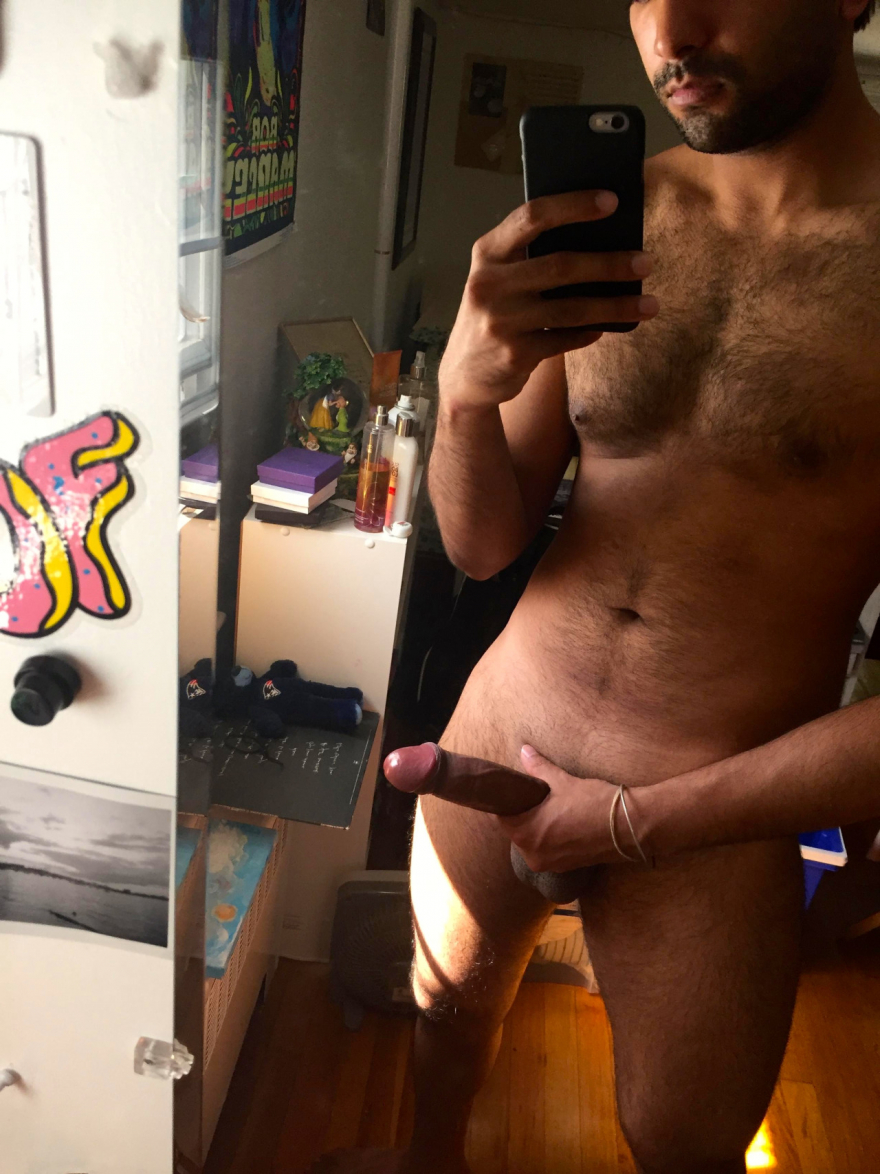 Ripped Gym studs flashing huge cock selfie