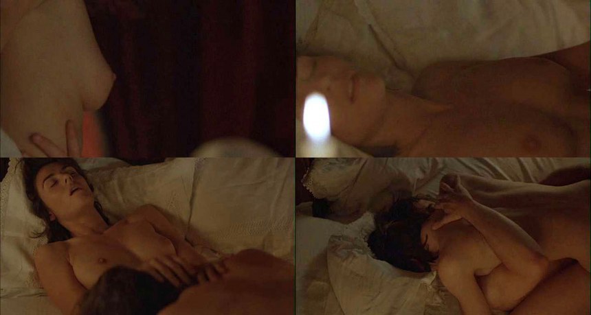 Элизабет Херли Миньет gif