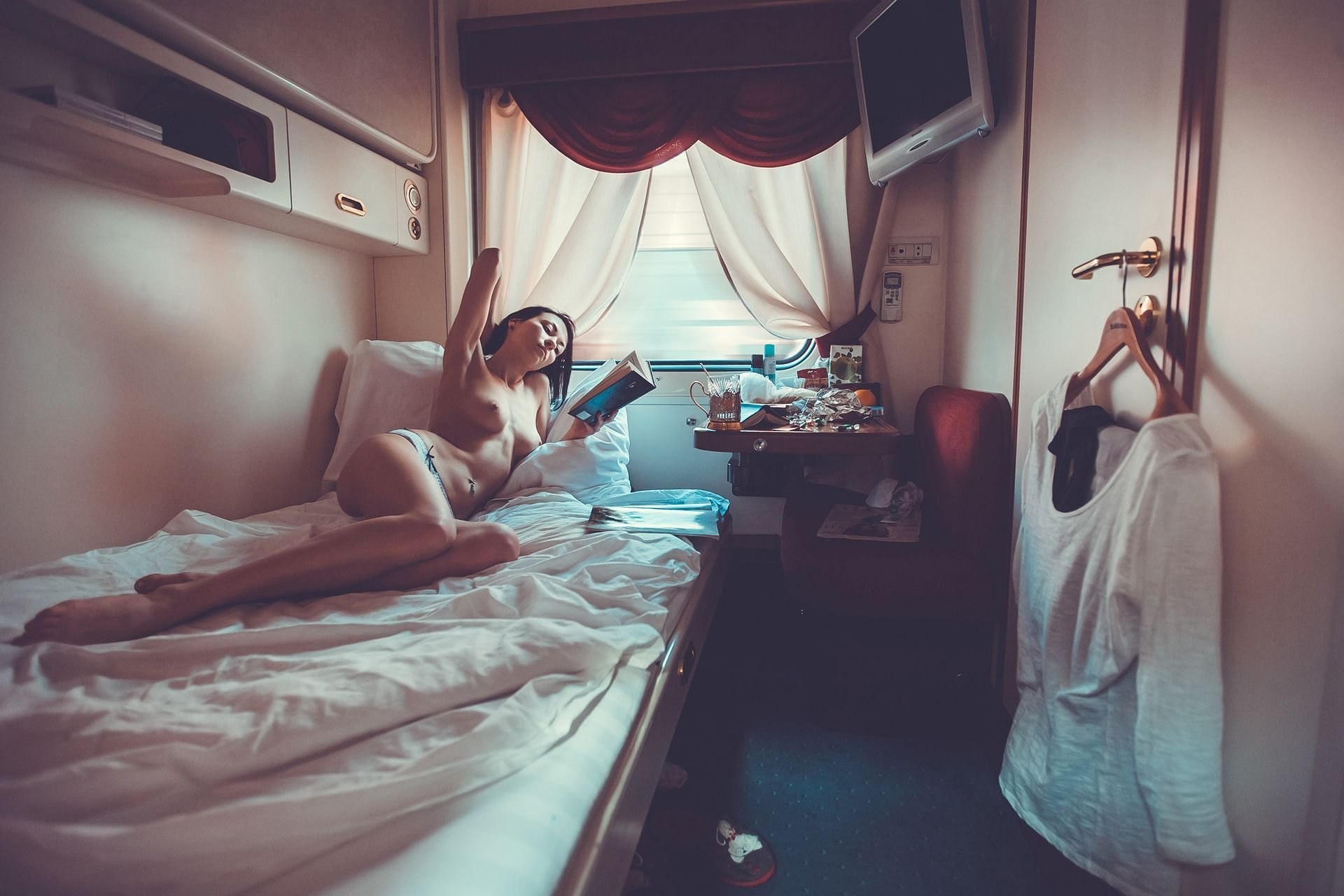 Русское Порно Секс В Поезде Скачать