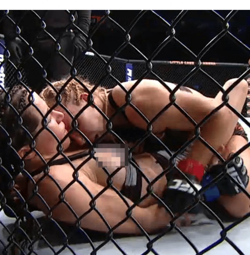 UFC 218 Amanda Cooper vs Angela Magana фото