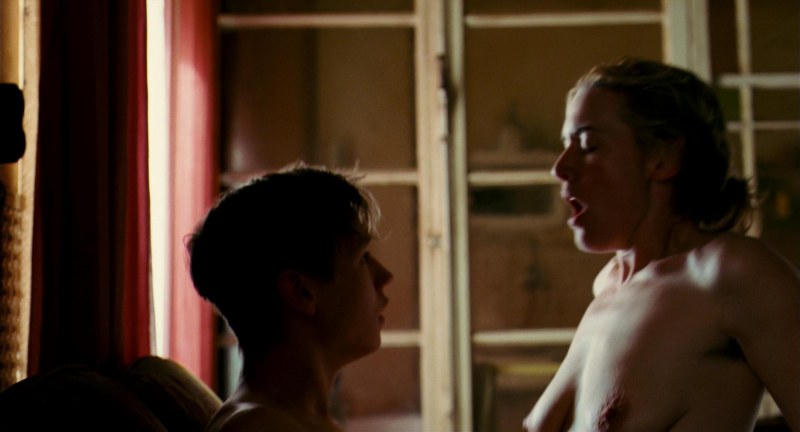 Голая Кейт Уинслет в фильме "чтец", 2008