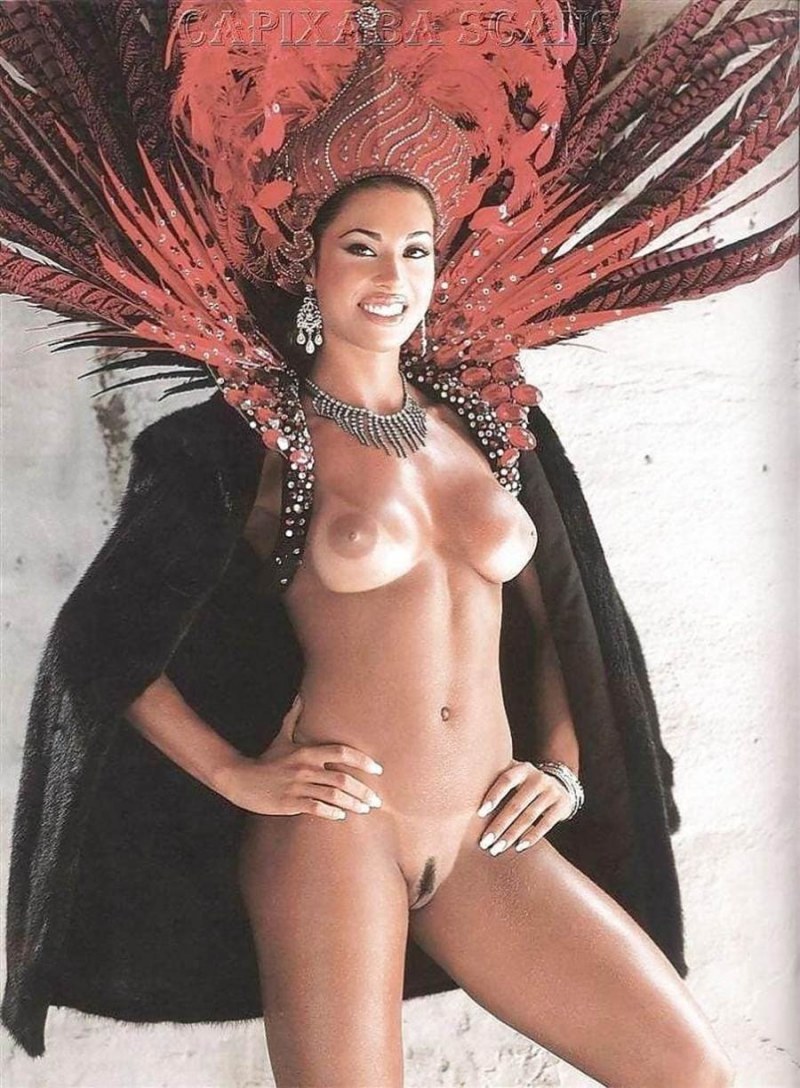 Naked Вивиана Кастро. Карнавал