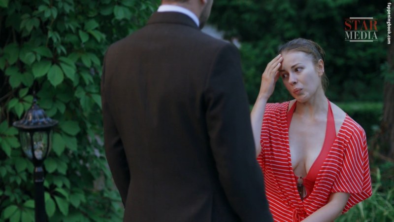 Светлана Колпакова в сериале "обнимая небо"