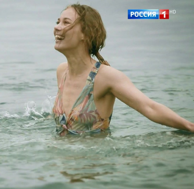 Татьяна Бабенкова в купальнике