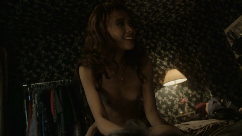 Мина Сувари nude в фильмах