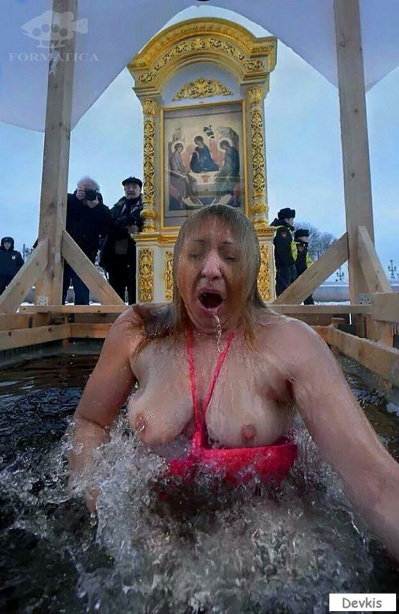Голые купания на крещение