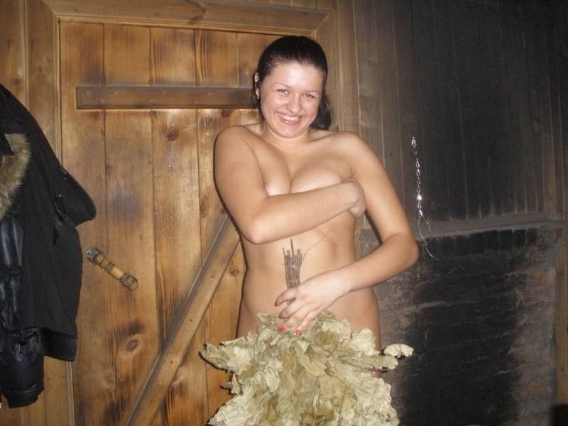 Деревенские девки в бане