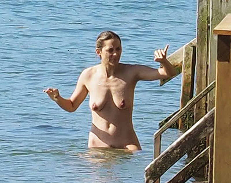 Марион Котийяр Marion Cotillard naked