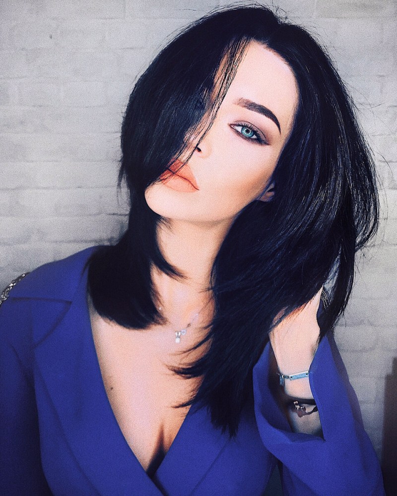 Яна youryani