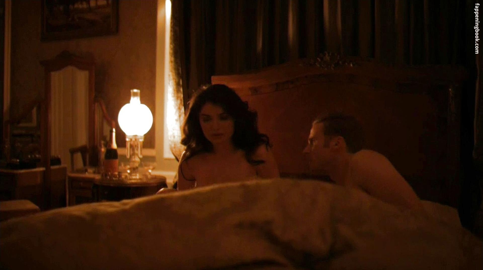 Eve hewson tits