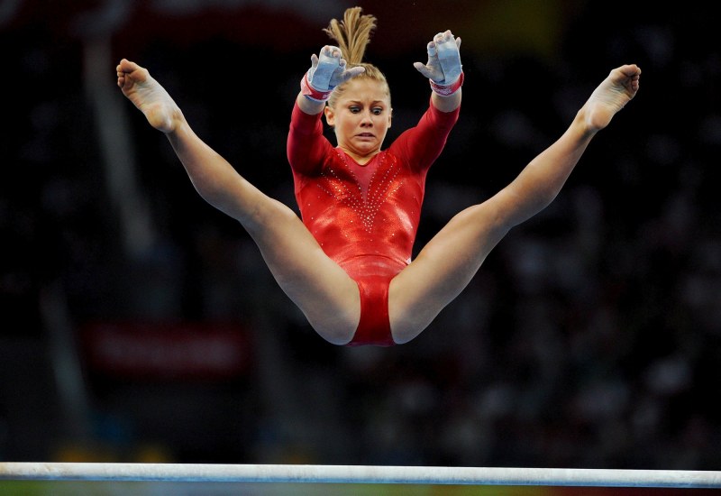 Голые попки спортсменок