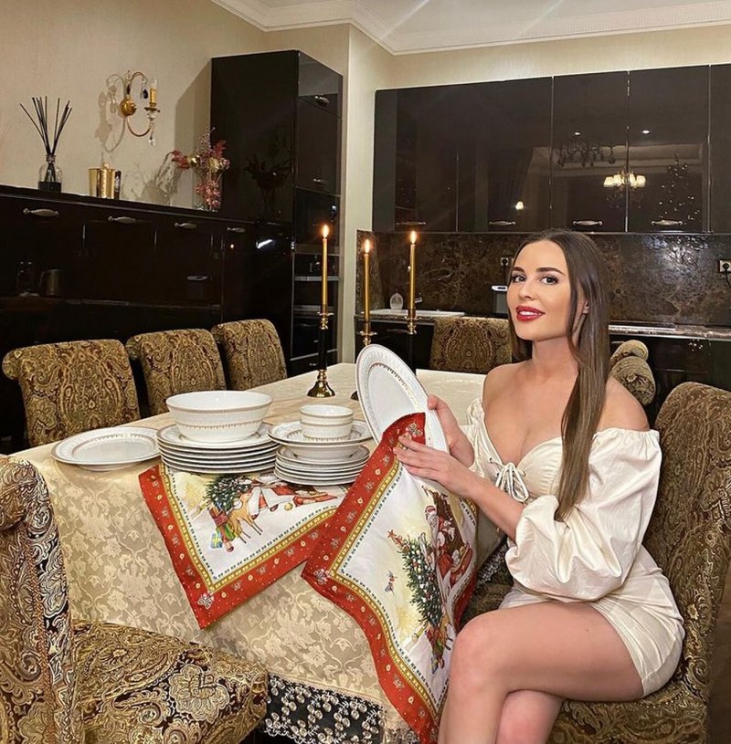 Лидия Новосельцева в белье