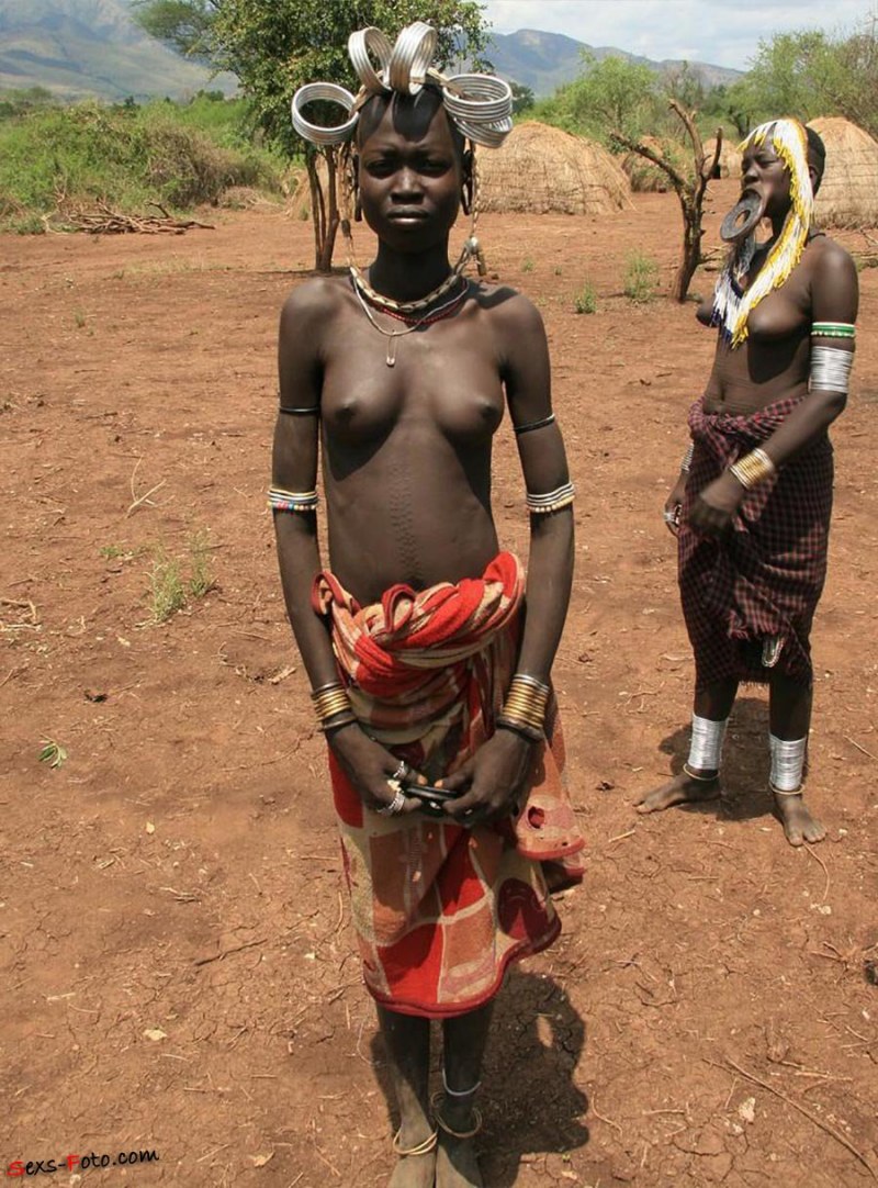 дикие племена с голыми женщинами фото 74