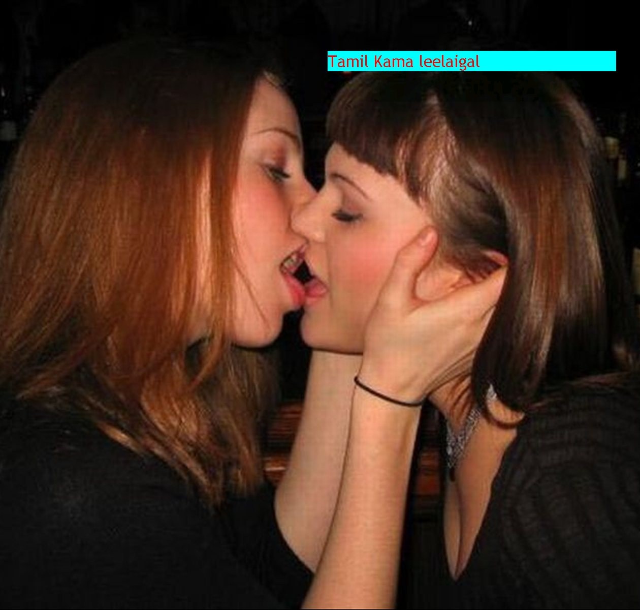 девушка целуется с девушкой это измена фото 95