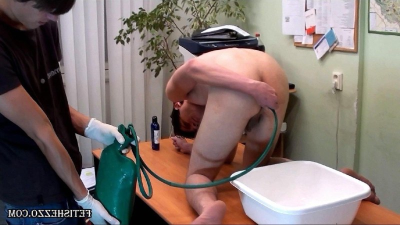 Клизма эротическая мужику